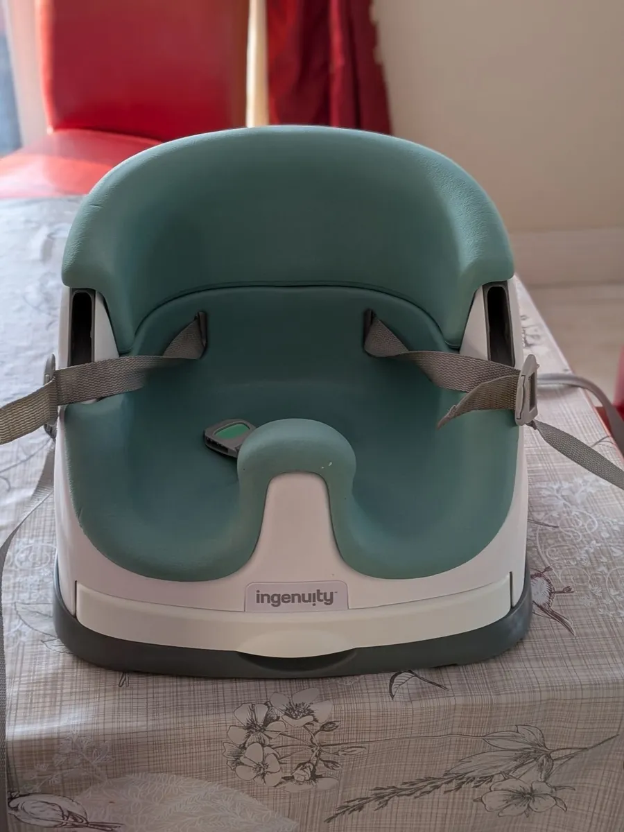 Portable baby feeding chair - Image 3