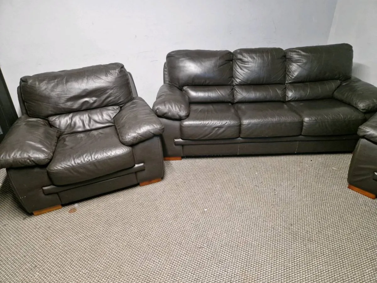 Sofas - Image 3