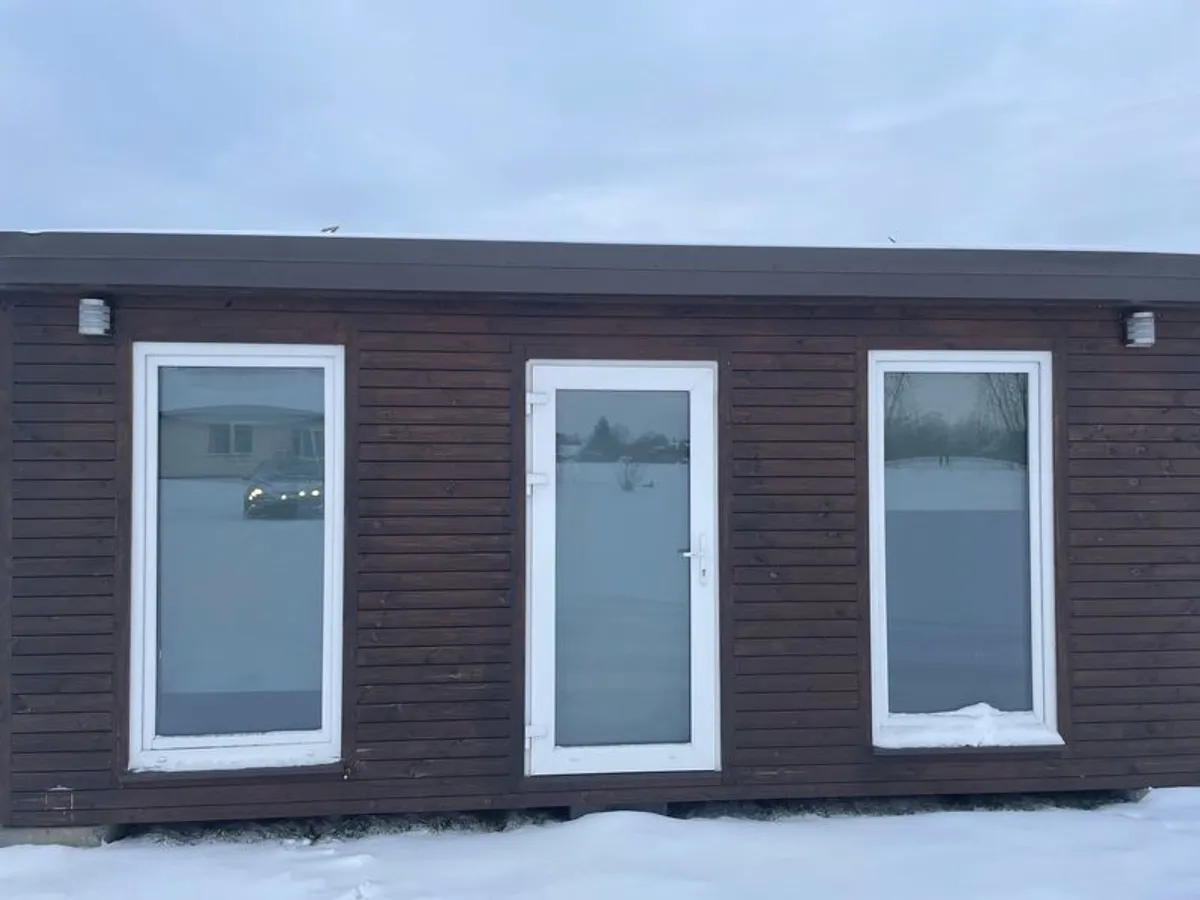 Home office, garden room - Image 2