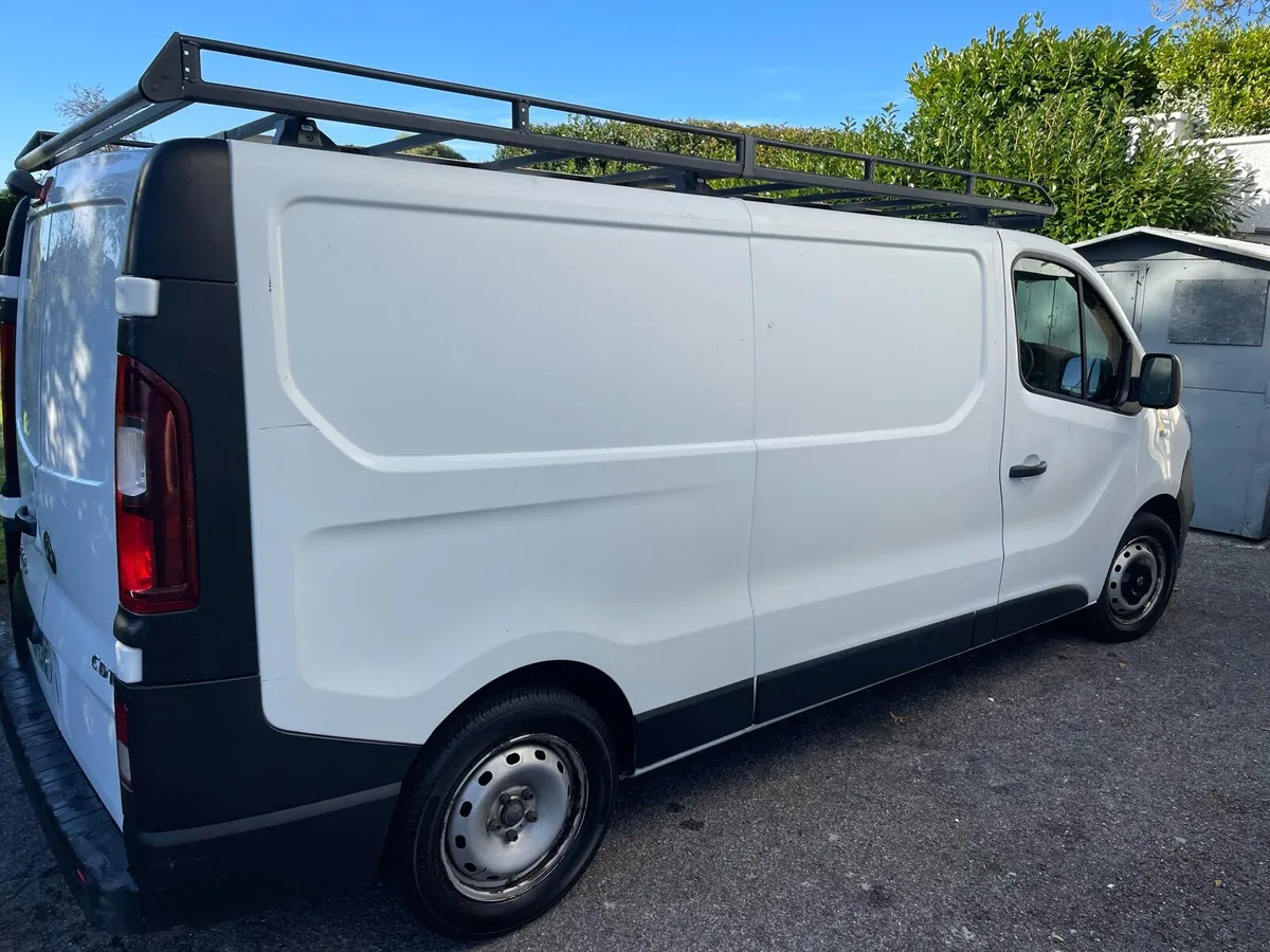 Opel Vivaro - Image 4