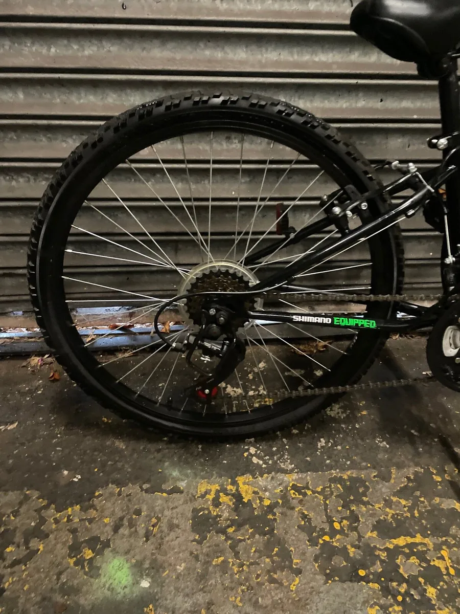 Mountain bike with suspension - Image 2