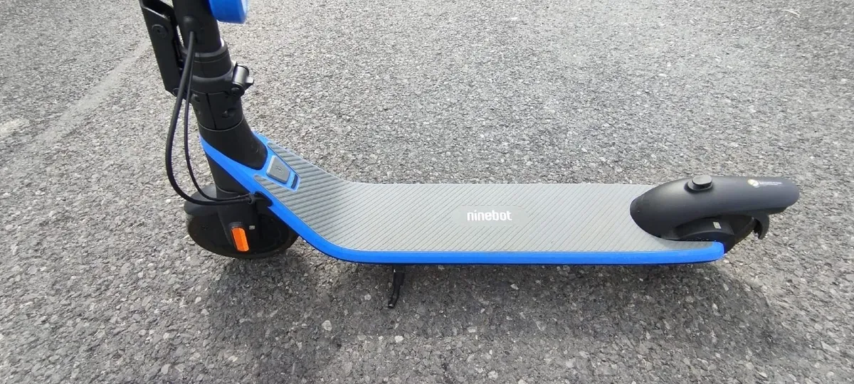 Segway Ninebot C2 Lite Electric Scooter with lock - Image 3