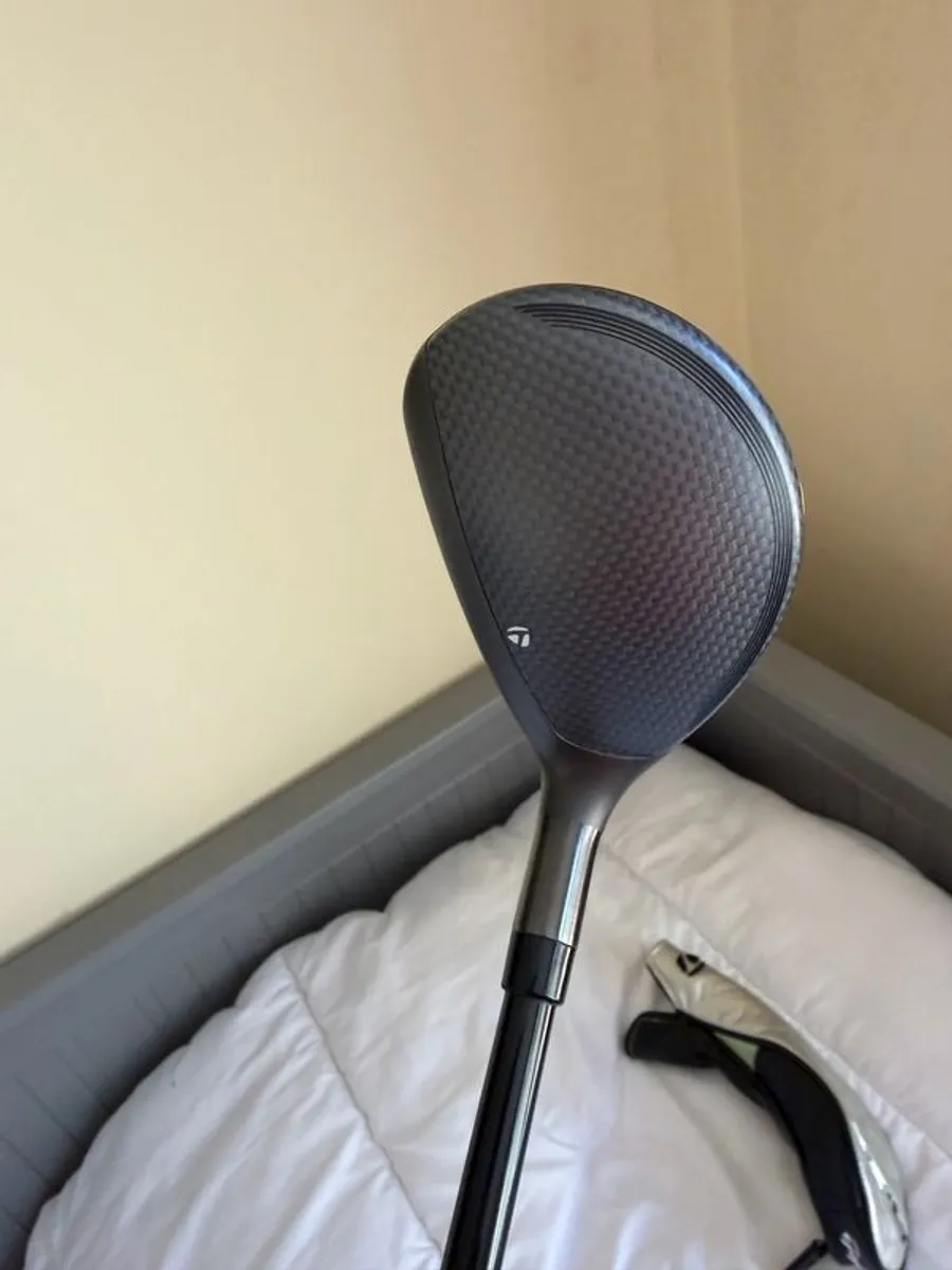 Taylormade QI35 27" 5 Hybrid - Image 4