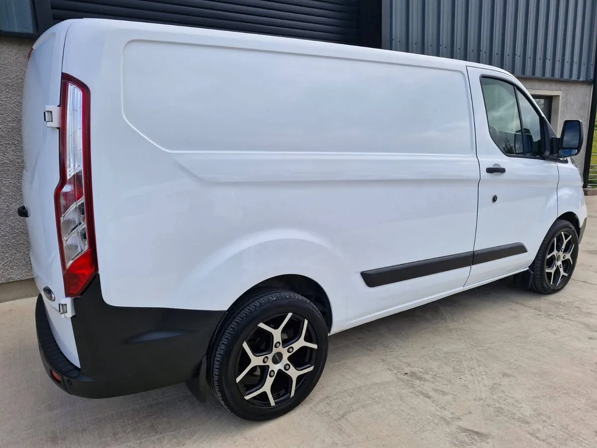 Ford Transit Custom 2021 - Image 4