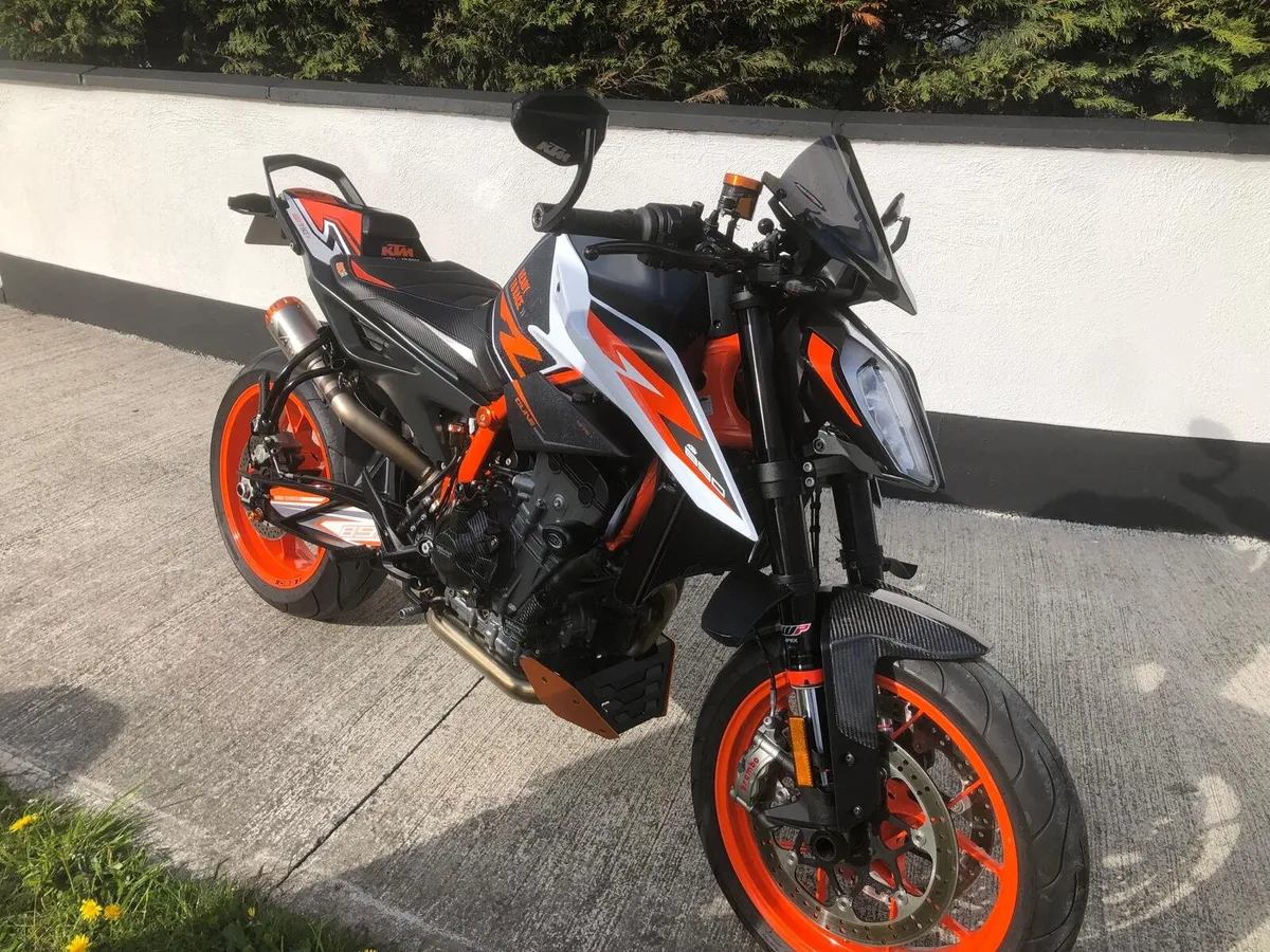 KTM SUPER DUKE 890R - Image 3