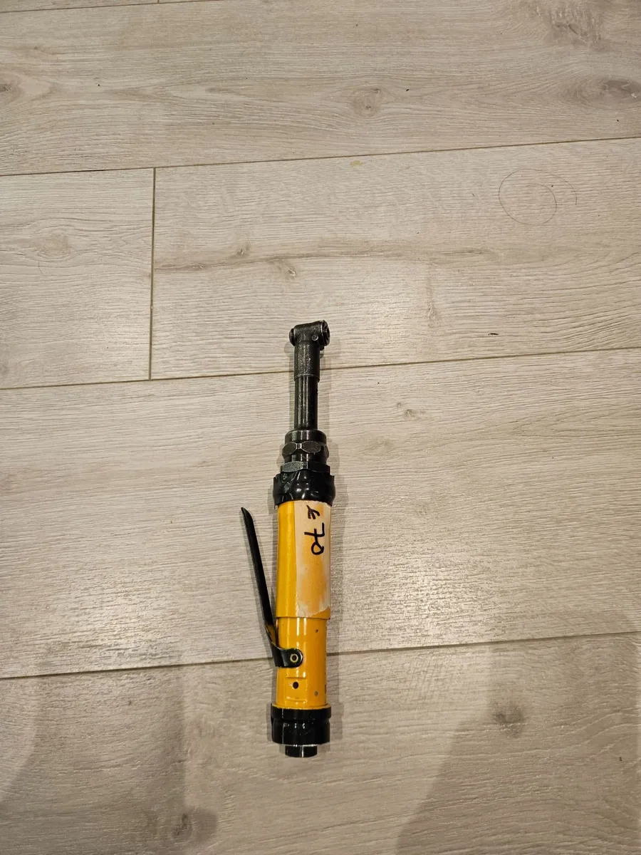 Airtool angle drill and nut runner - Image 2