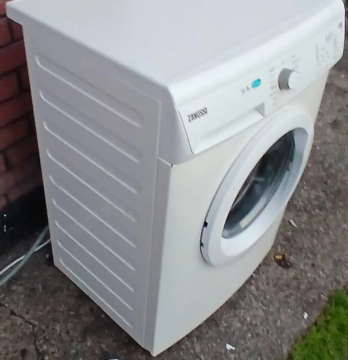 Zanussi washing machine for sale - Image 2