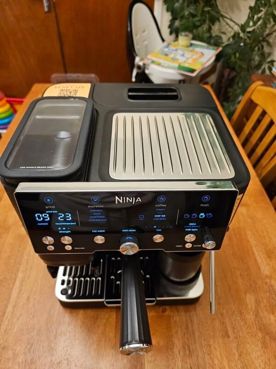 NINJA Luxe Cafe Premier Series ES601KBK Bean to Cup Coffee Machine Black - Image 4