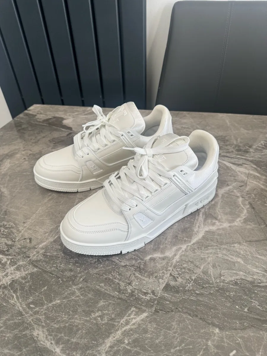Louis Vuitton Sneakers Size UK 10 - Image 3