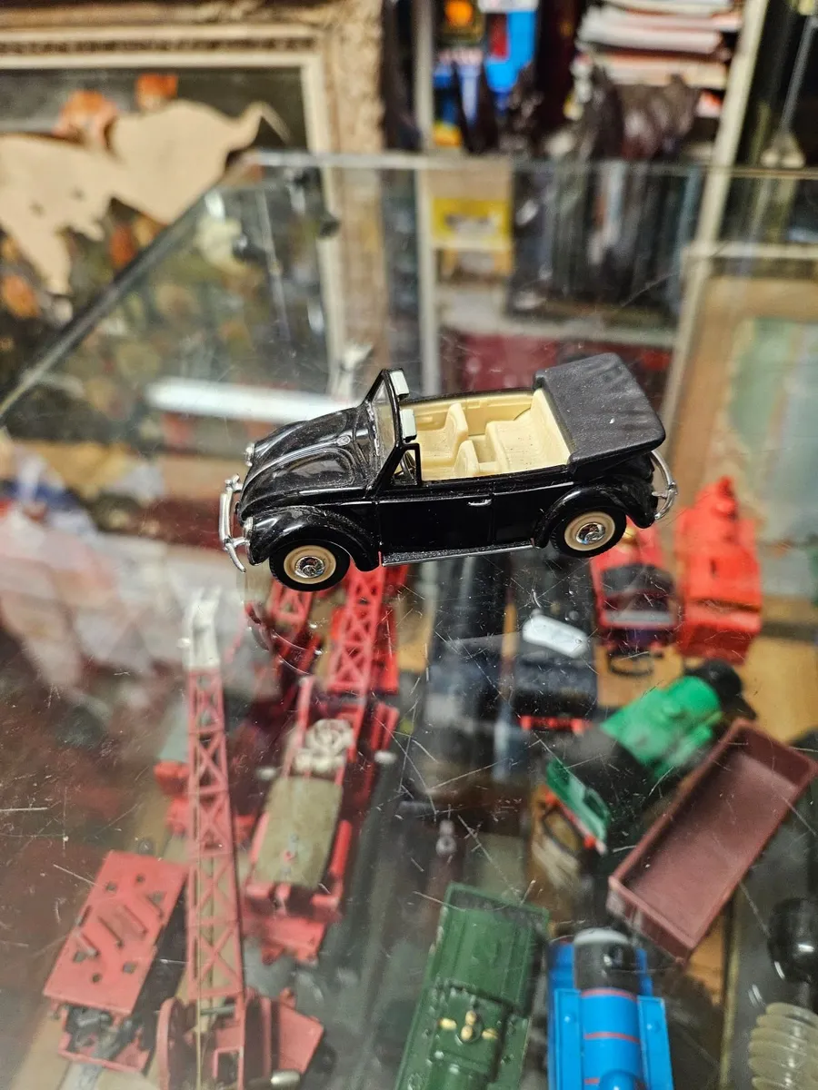 Corgi Solido VW Beetle - Image 2