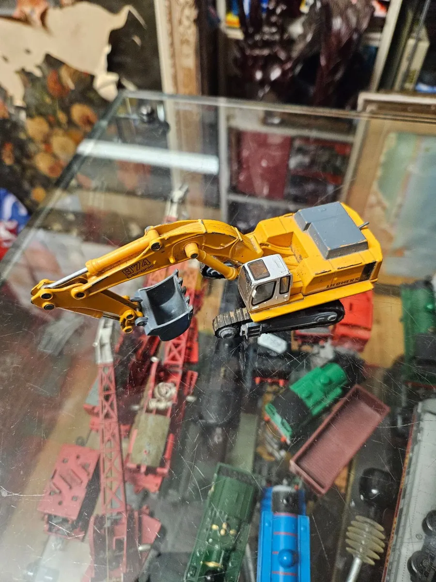 Corgi Siku Liebherr Excavator - Image 3