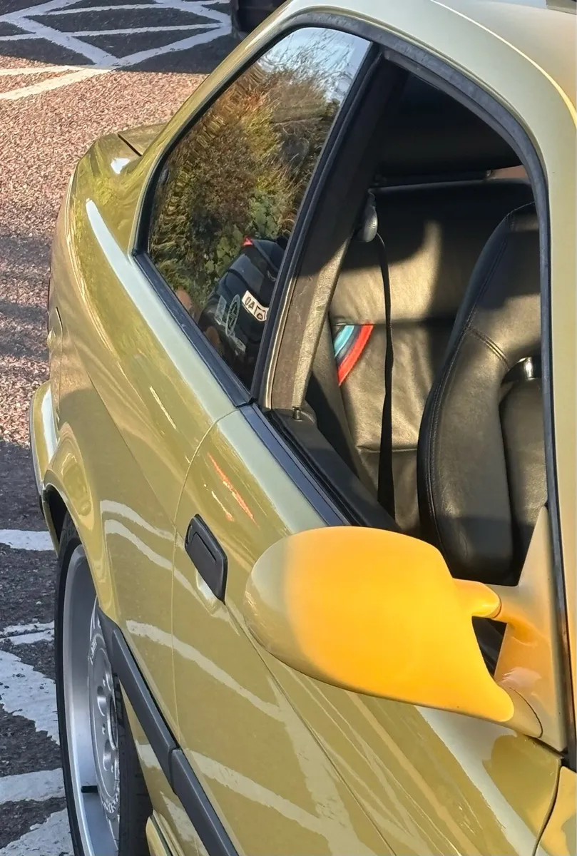 BMW E36 M3 - Image 2