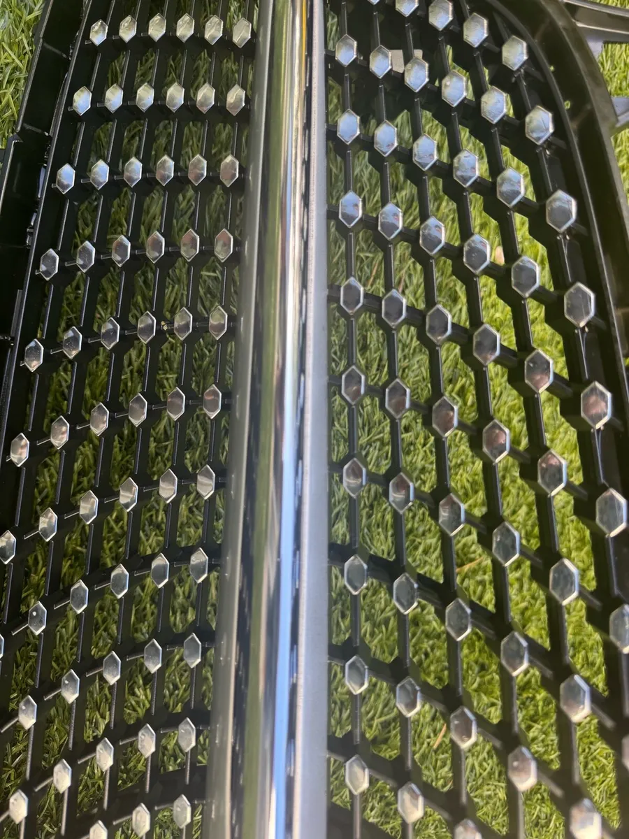Mercedes Car part - Image 2