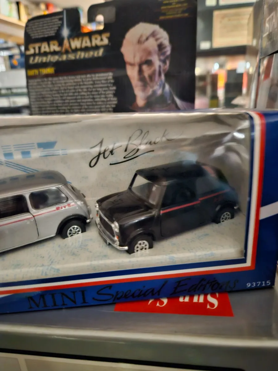 Corgi Mini 3 Car Set - Image 4