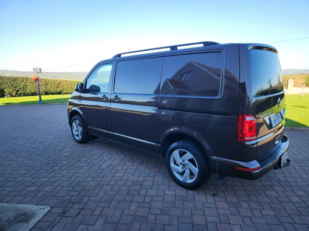 2018 VW Transporter 2.0 TDI 4 motion - Image 3
