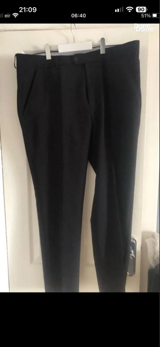 Mens black trousers W38” x L29” €8 - Image 1
