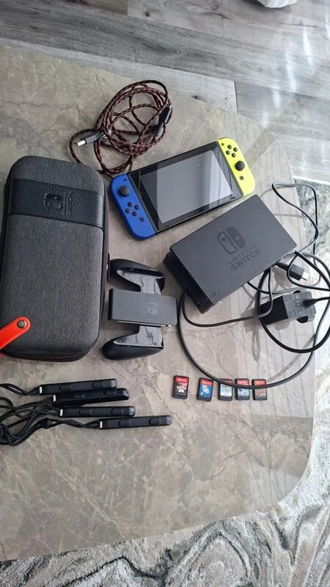 Nintendo switch+Dock and more. - Image 2