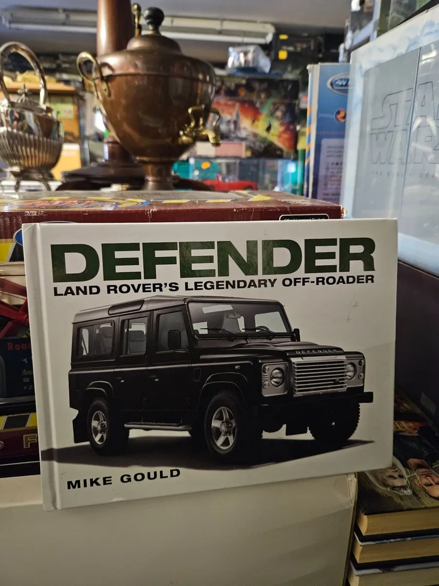 Landrover Defender Book