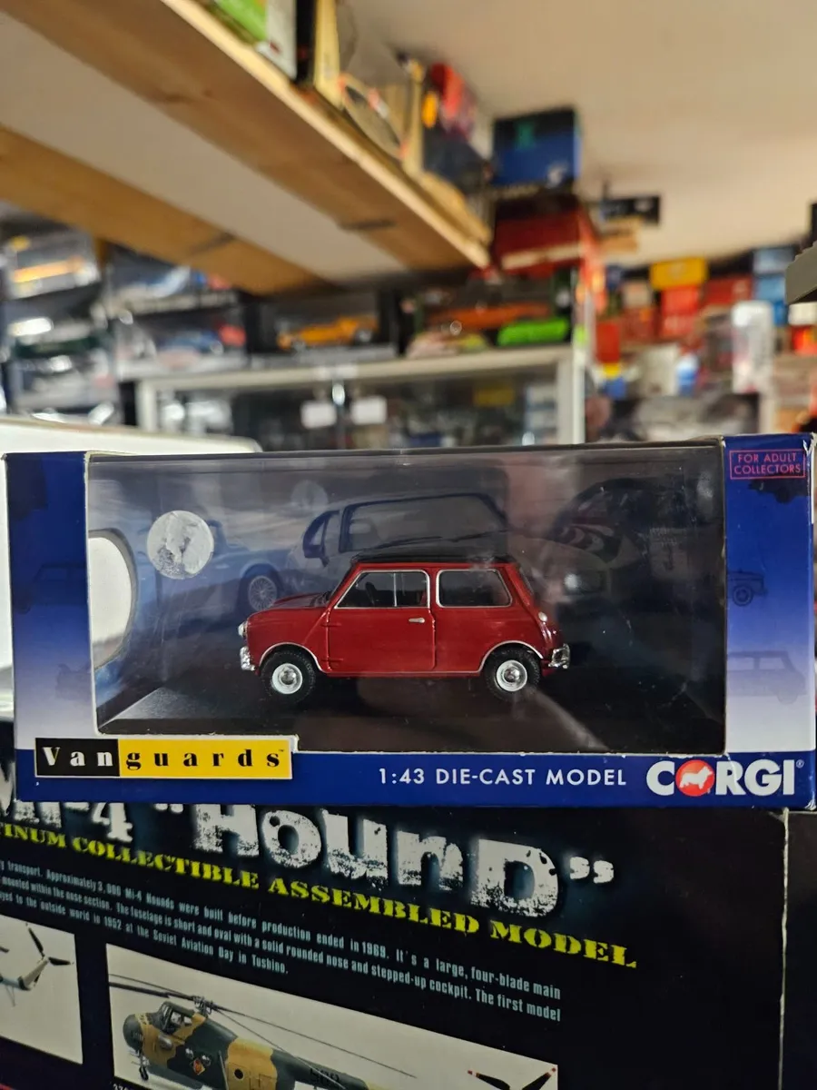 Corgi Mini - Image 1