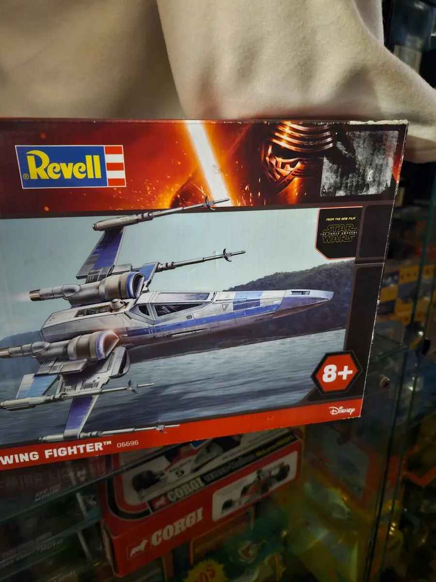 Airfix Revell Star Wars X Wing Kit - Image 3