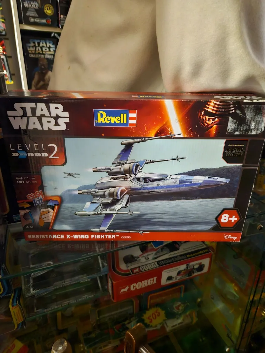 Airfix Revell Star Wars X Wing Kit - Image 1