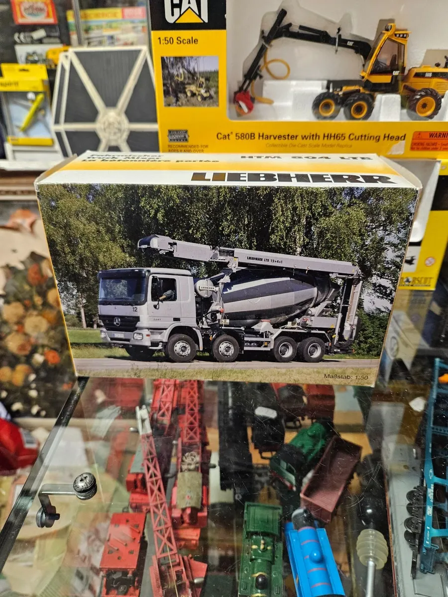 Corgi Conrad Mercedes Cement Truck - Image 1