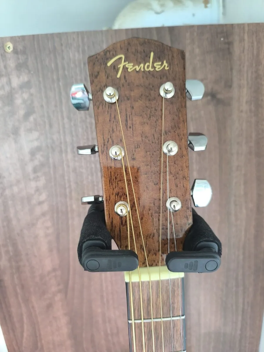 Acoustic guitar - Image 2