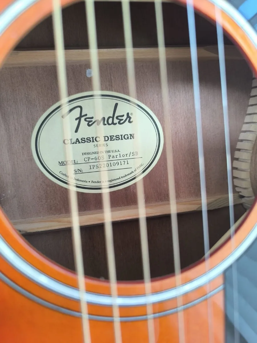 Acoustic guitar - Image 3