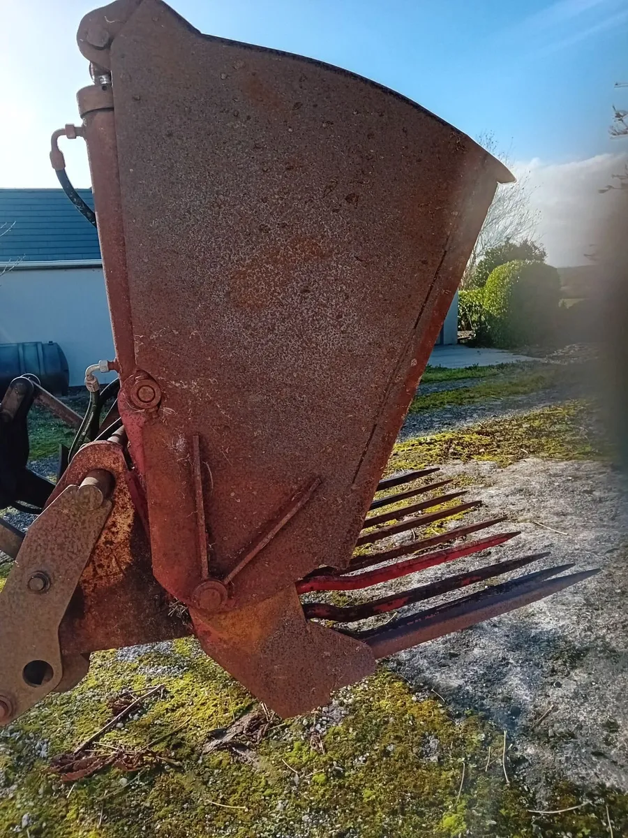 Shear grab for sale in Clare for €0 on DoneDeal