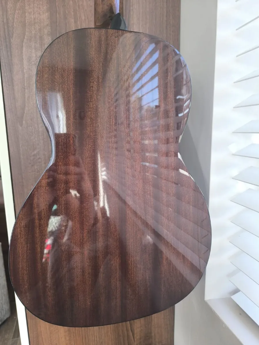 Acoustic guitar - Image 4