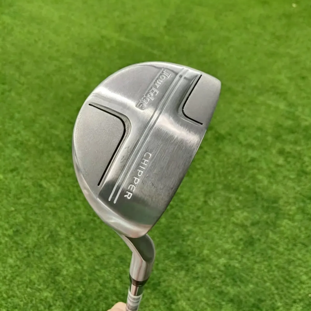 Main Title：Genuine Tour Edge Golf Chipper, All-in- - Image 1