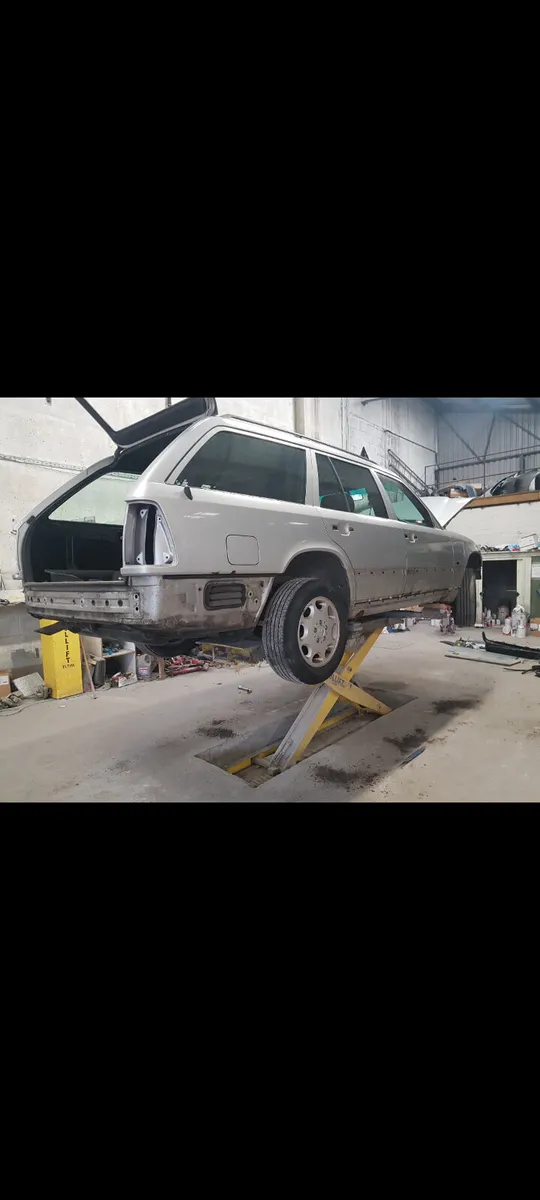 Mercedes parts w123 w124 w201 w112 w113 w114