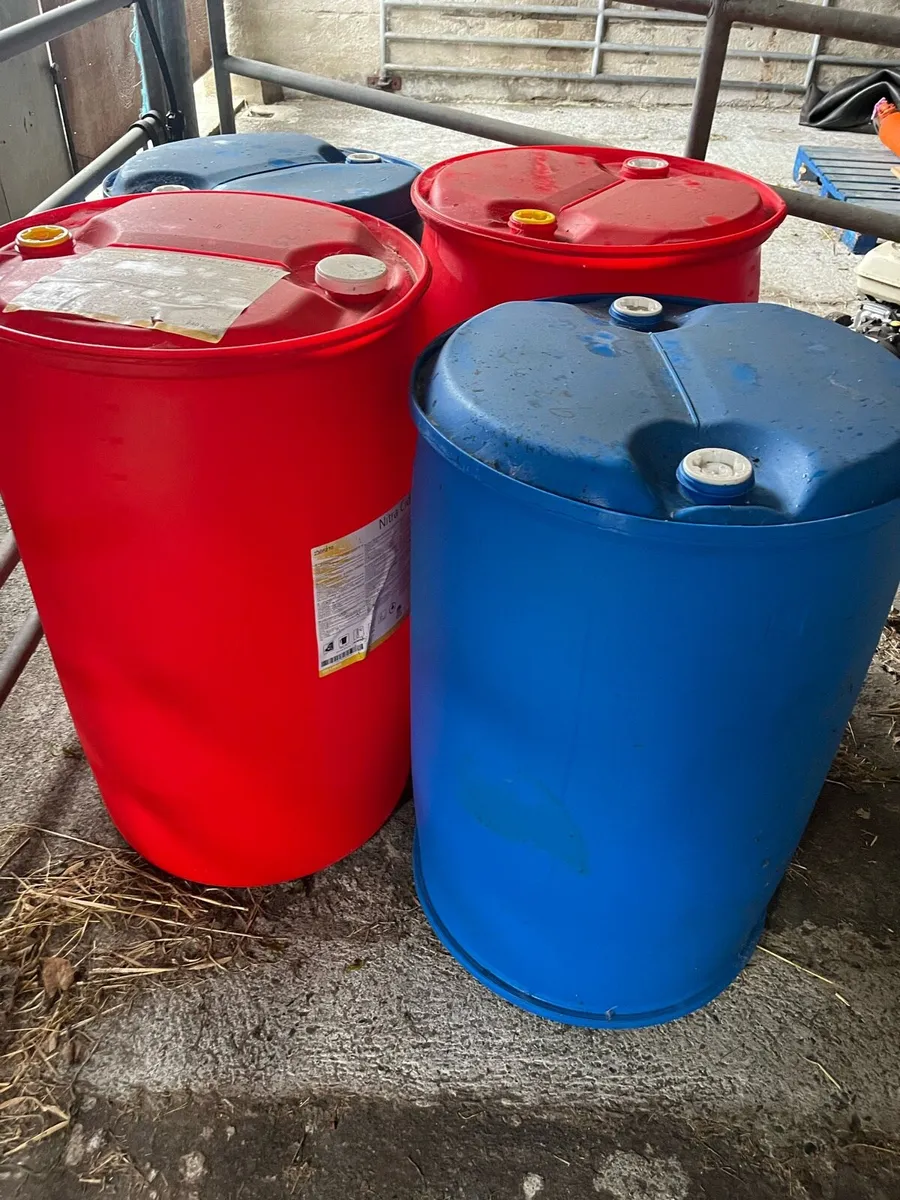 Blue / Red 200 litre Barrels