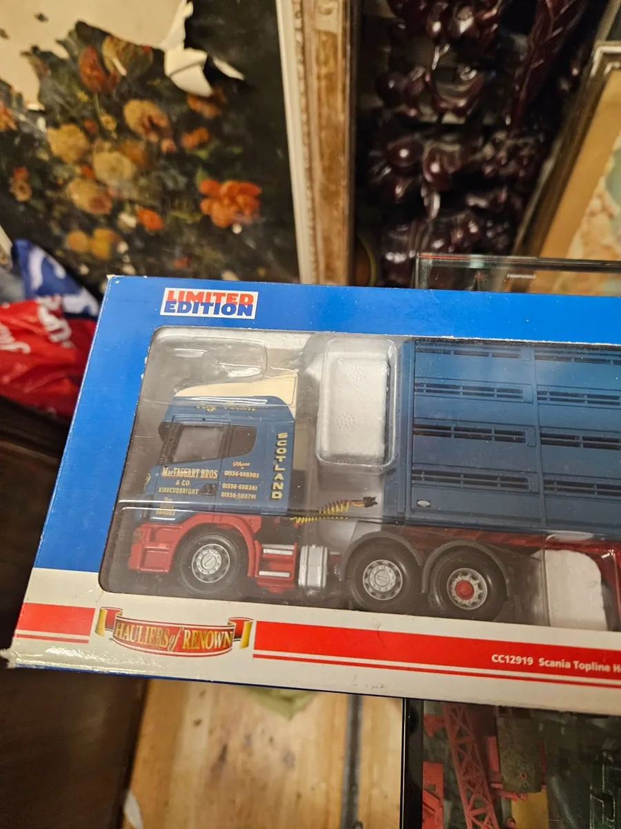 Corgi Scania Tractor Unit and Livestock Trailer 1. - Image 3