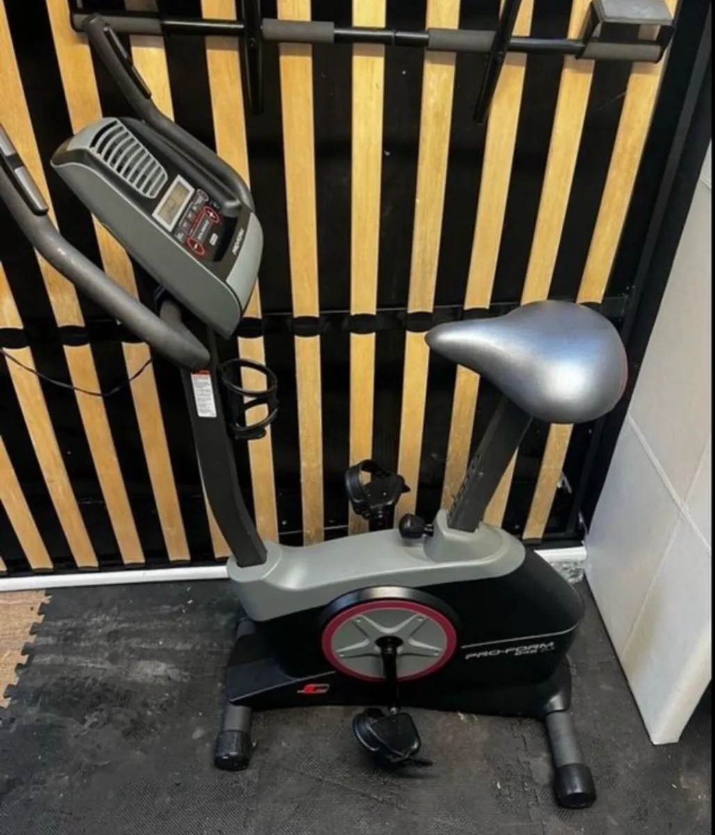 PROFORM 245 ZLX - Image 1