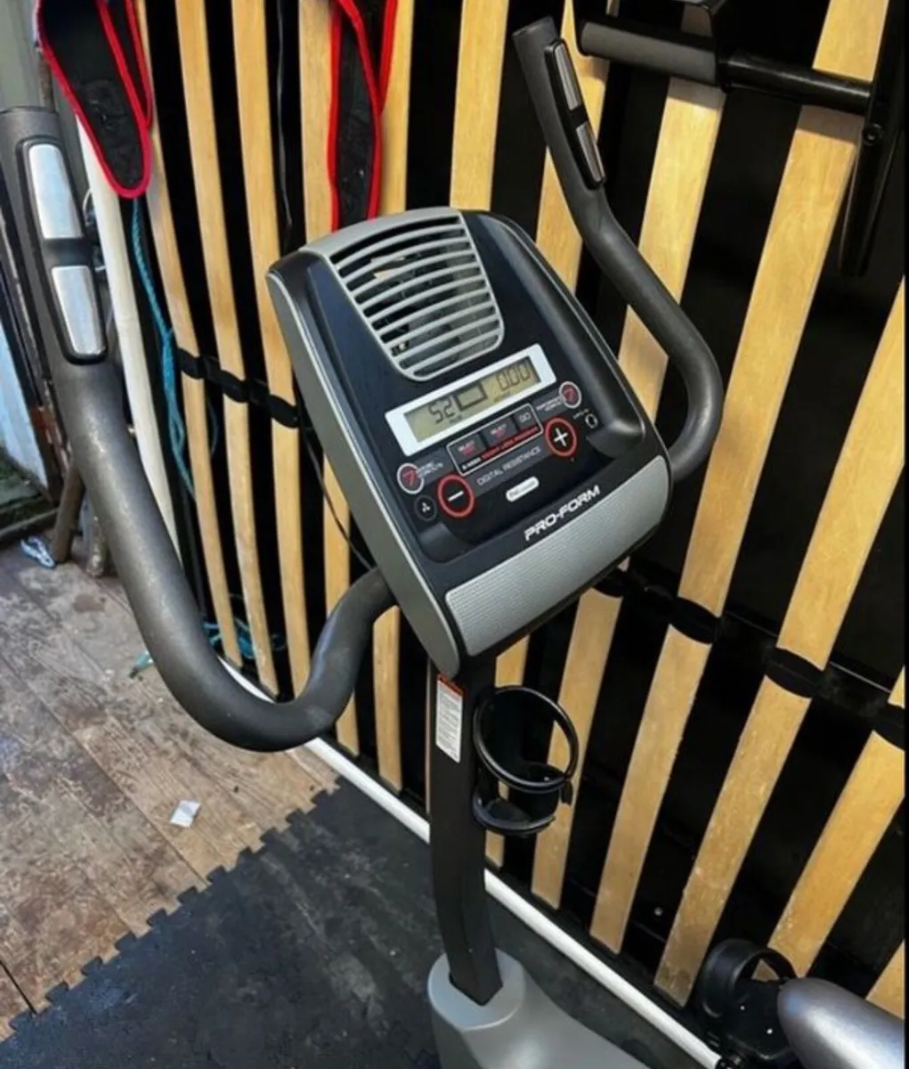 PROFORM 245 ZLX - Image 2