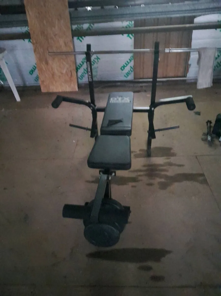 Gym equipment - Image 1