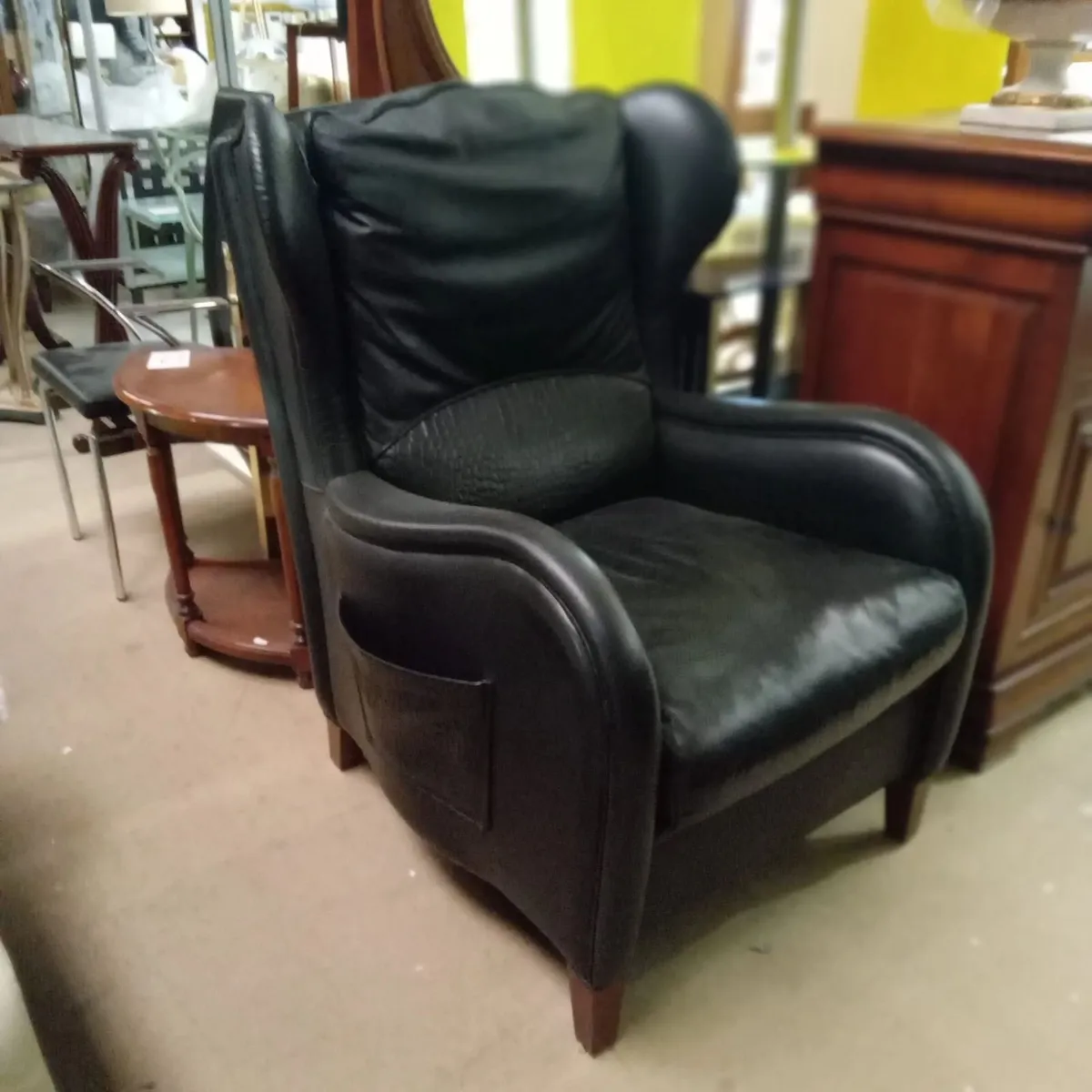 DUNDEE Armchair Black Leather - Image 2