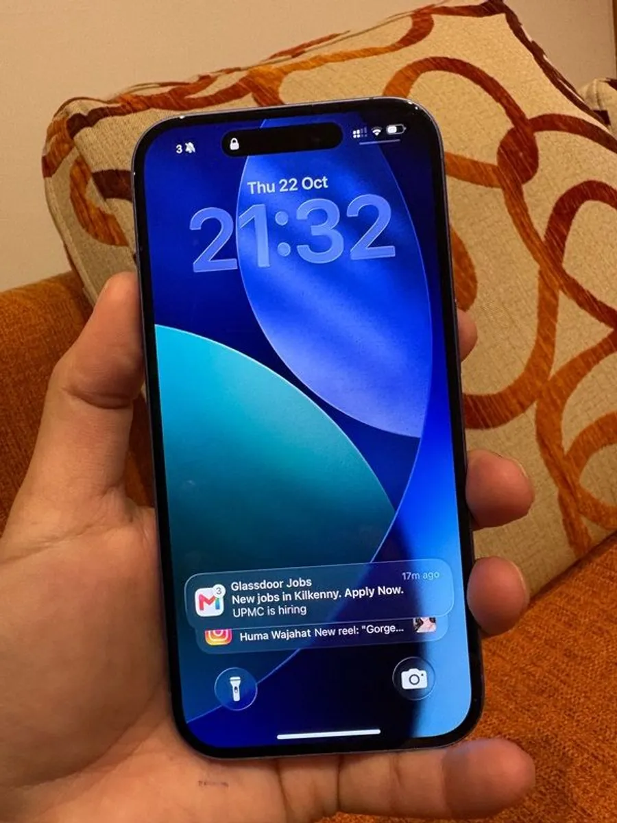 iphone 16 - 128GB - Like New - Ultramarine - Image 2