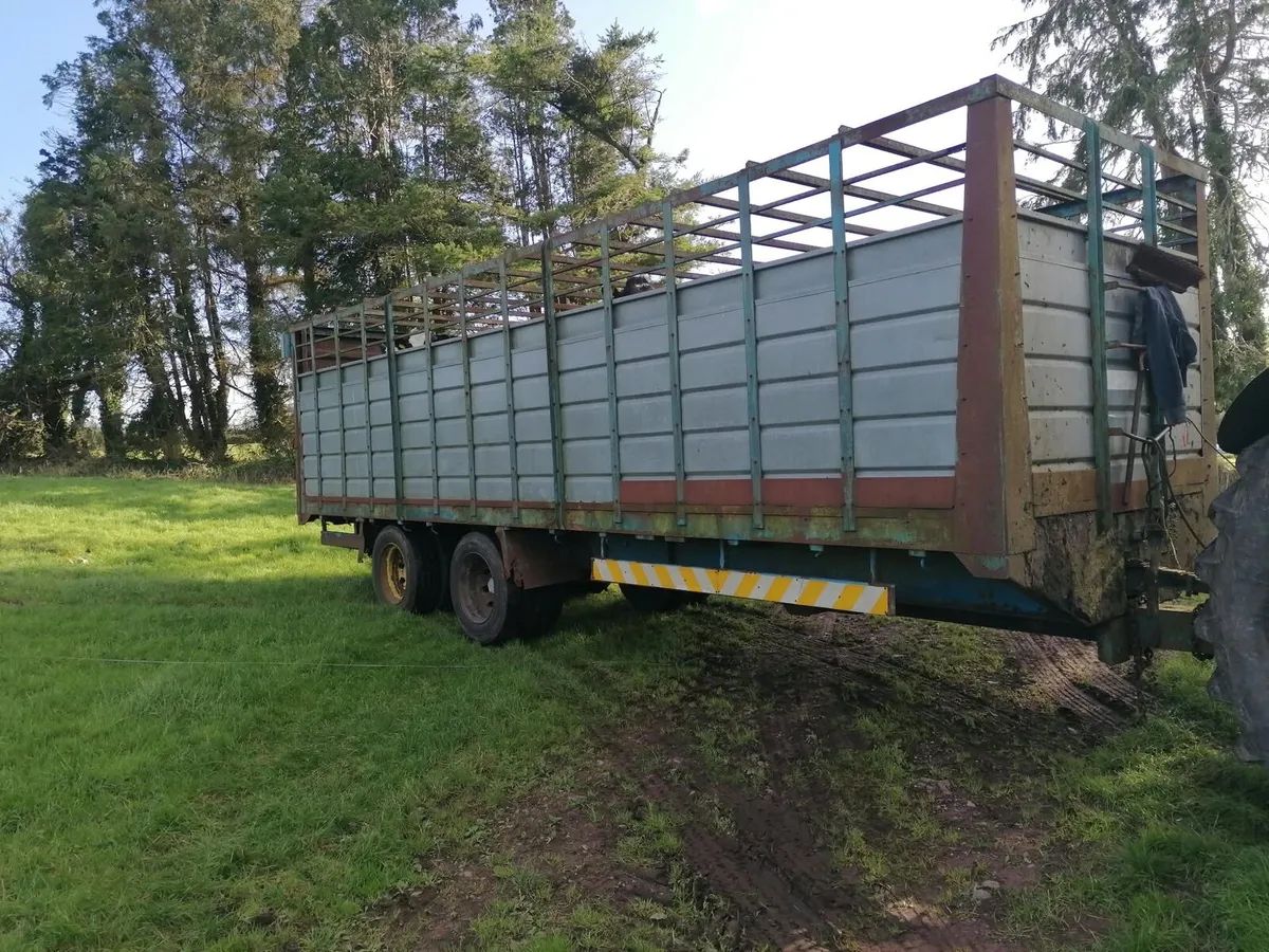 Cattle trailer - Image 2