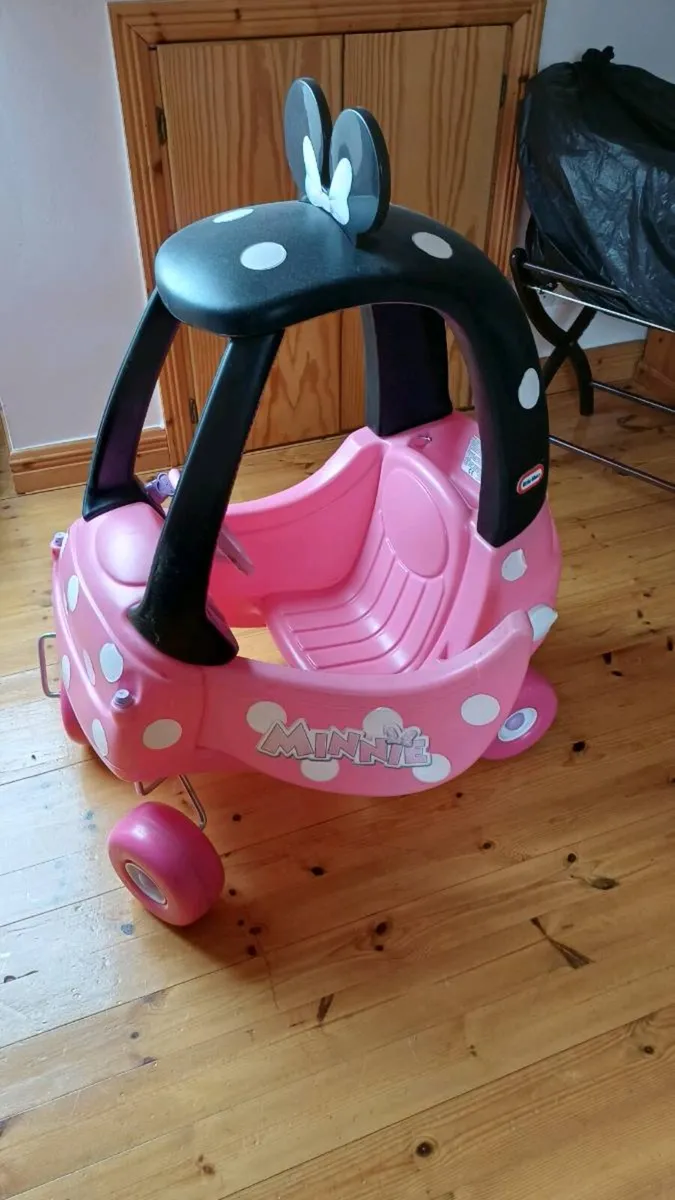 Minnie mouse bubble car - Image 1