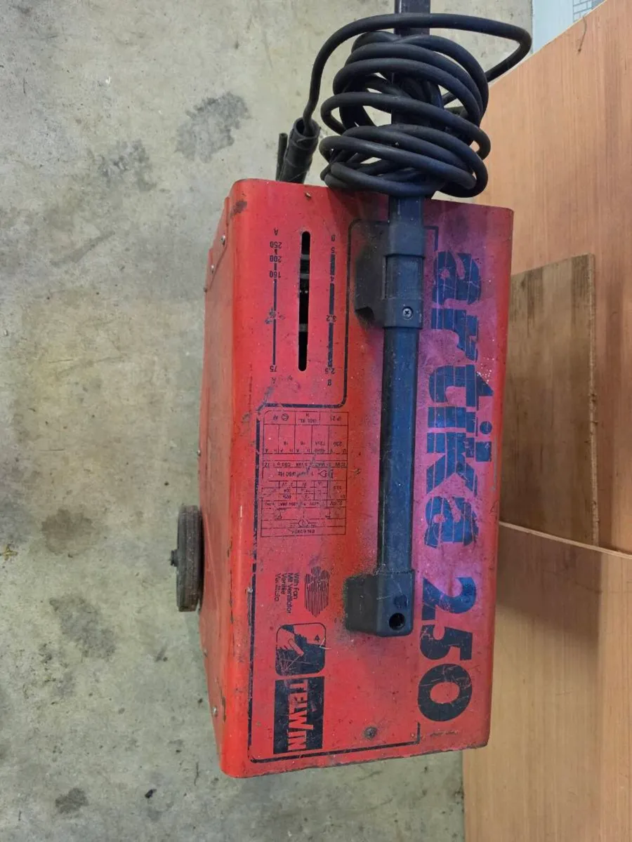 Welder - Image 1