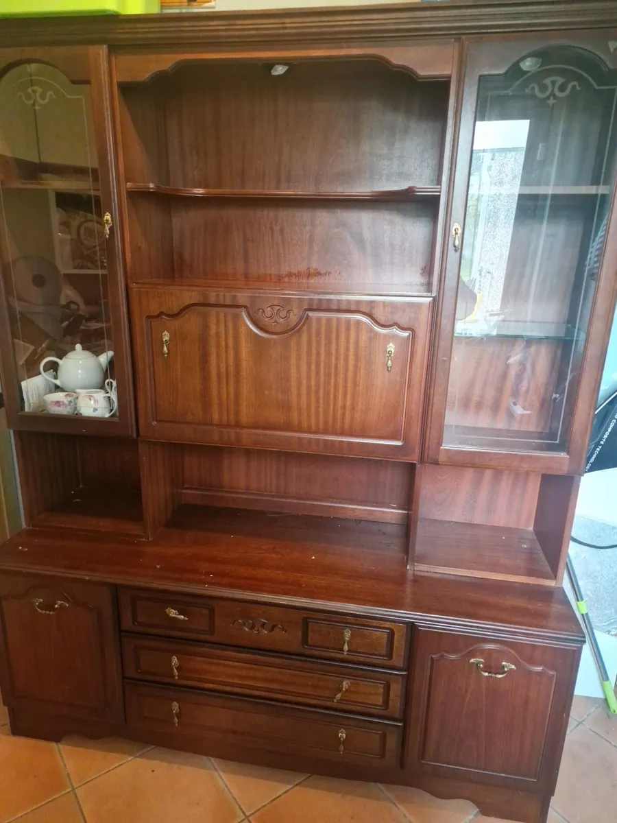 Kitchen dresser - Image 1