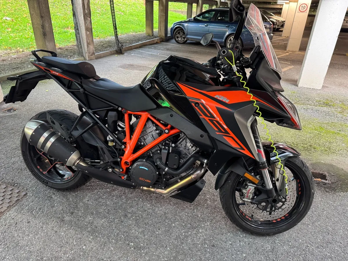 KTM 1290 Super Duke GT 2020 - Image 1