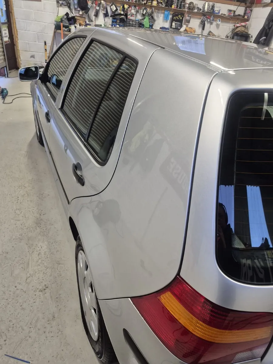 Volkswagen Golf 2004 - Image 3