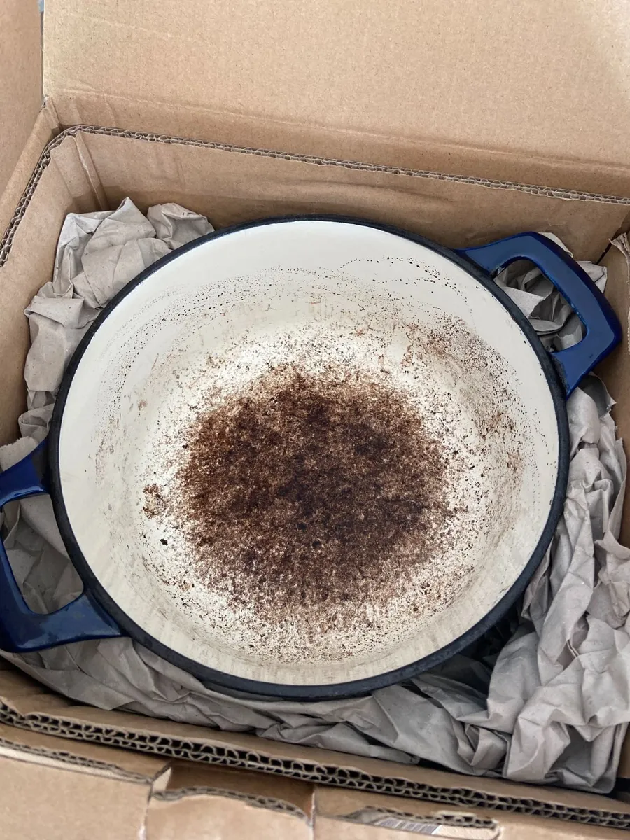 Enamelled Cast Iron Dutch Oven for Bread Baking - Image 3