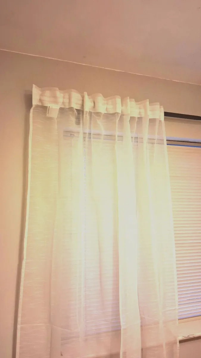 Sheer white curtains - Image 2