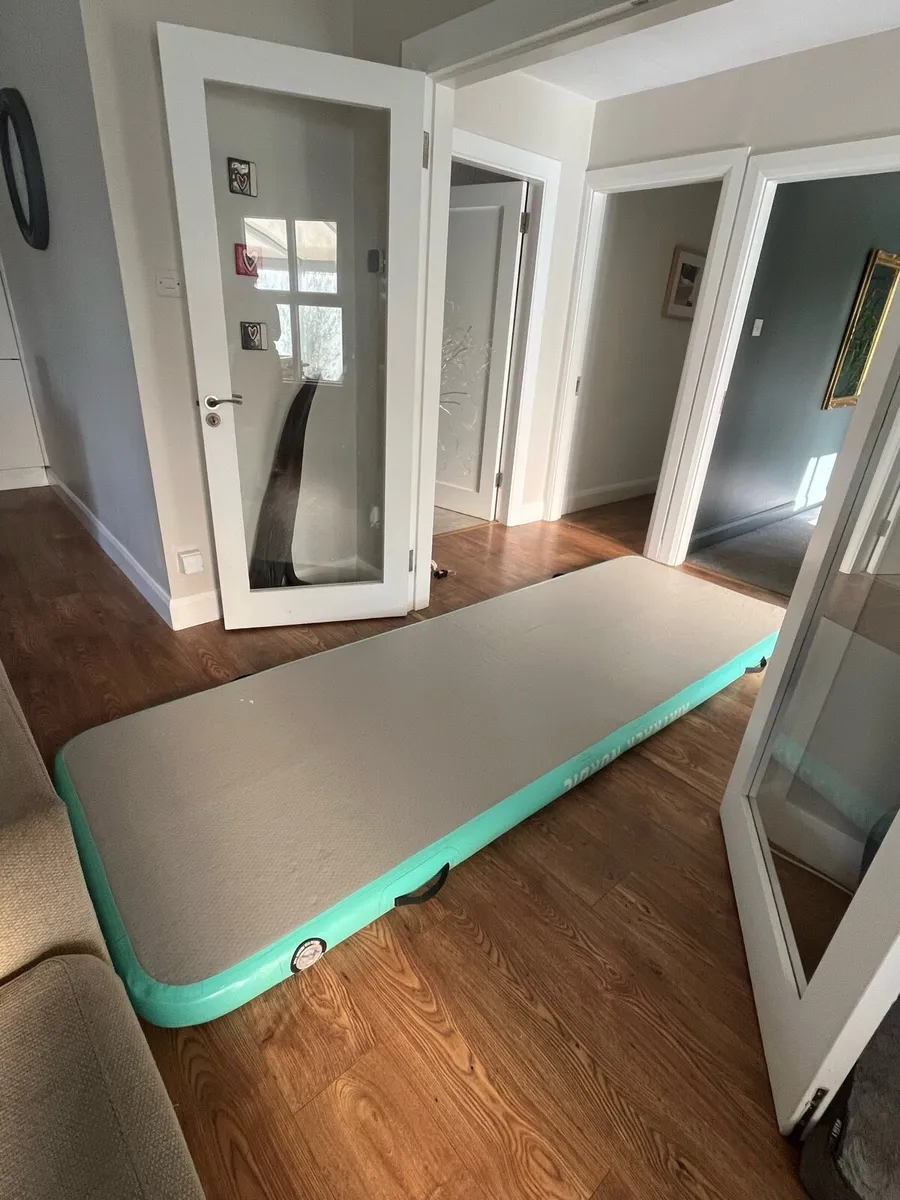 Nordic 3 meter air track - Image 1