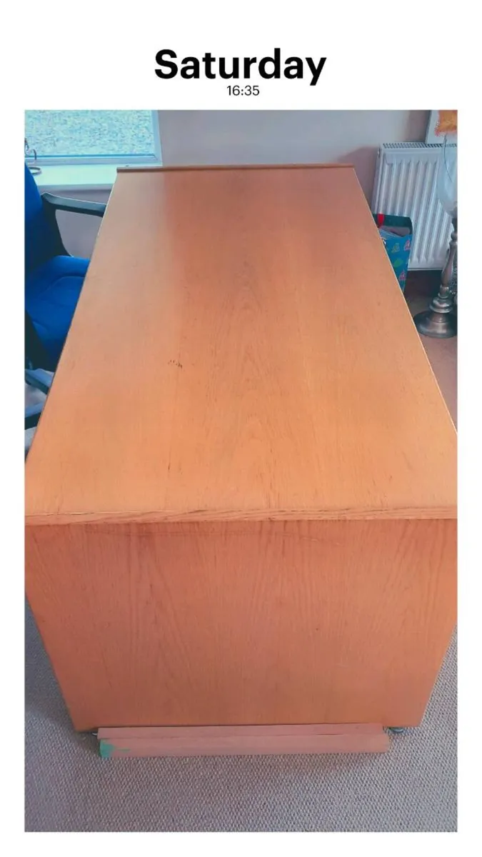 Desk and chair - Image 3