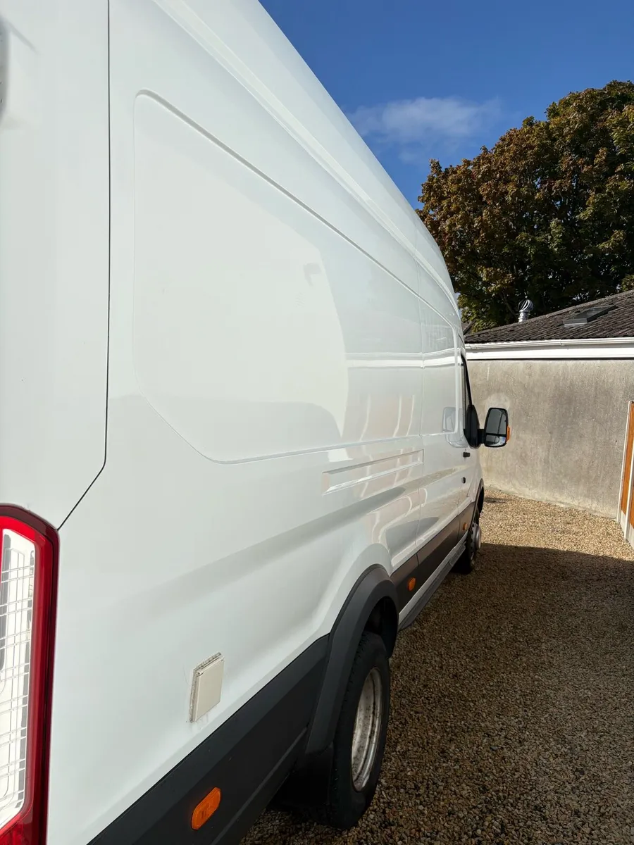 Ford Tranist Race Van - Image 3